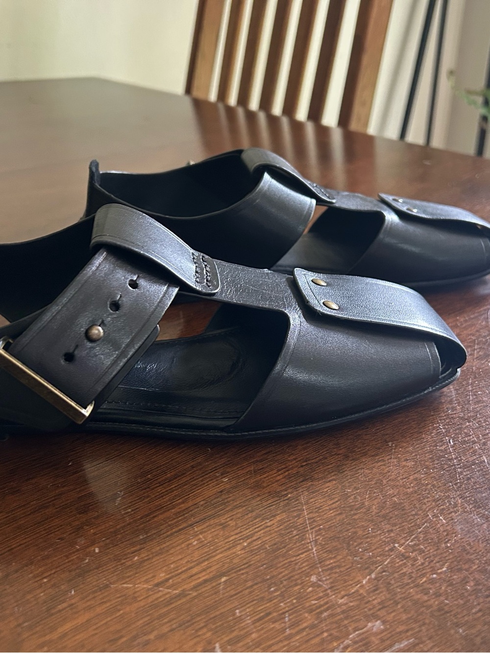 ZARA Women’s Black Leather Fisherman Sandals
